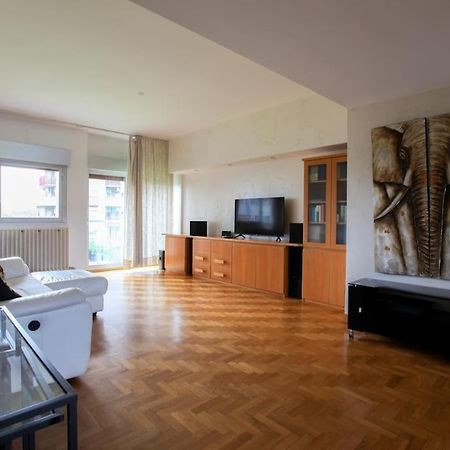 Fieramilano 3Br Apartment Luaran gambar