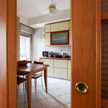 Fieramilano 3Br Apartment Luaran gambar