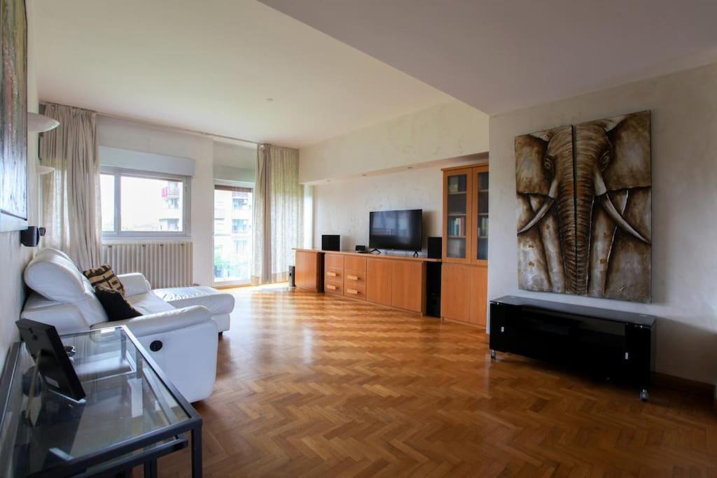 Fieramilano 3Br Apartment Luaran gambar