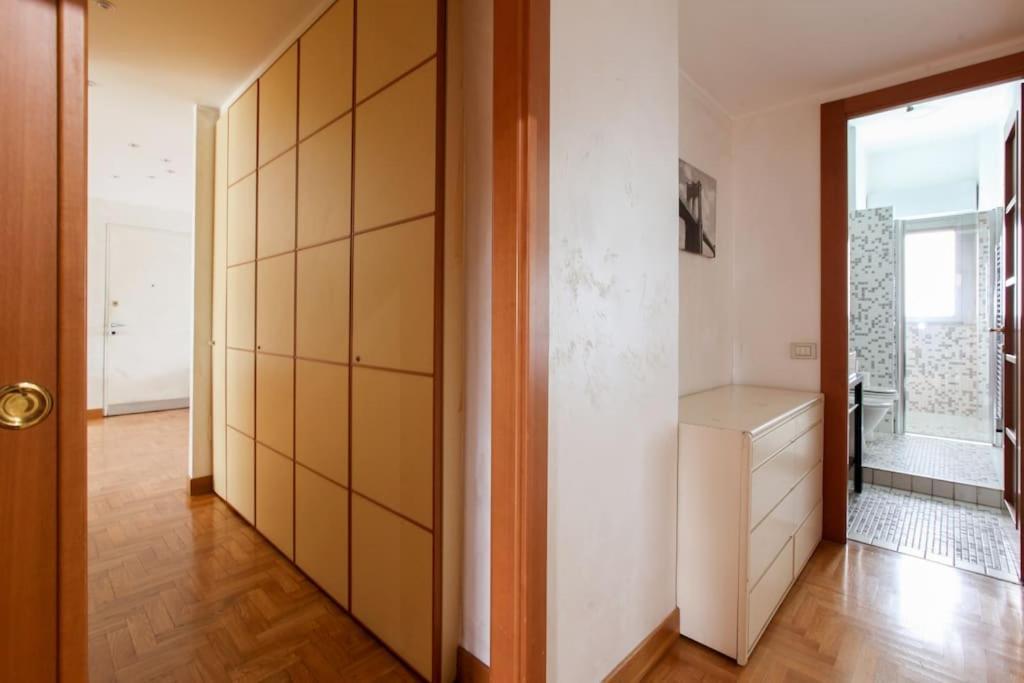 Fieramilano 3Br Apartment Luaran gambar