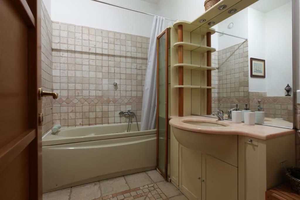 Fieramilano 3Br Apartment Luaran gambar