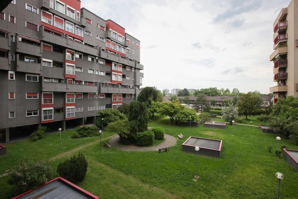 Fieramilano 3Br Apartment Luaran gambar